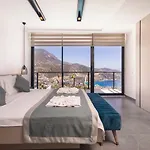 Villa Luxury 5 Bedroom With Heated Infinity Pool & Amazing Sea Views Kas