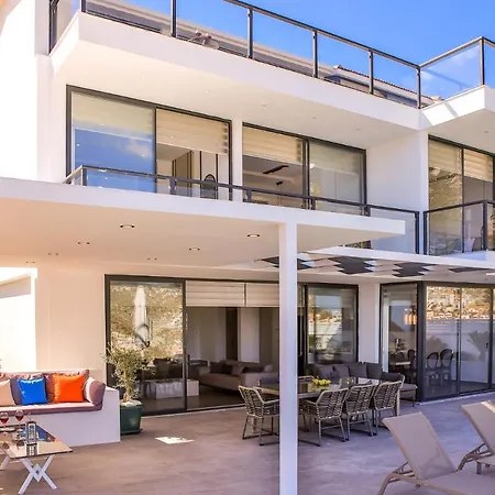 Villa Luxury 5 Bedroom With Heated Infinity Pool & Amazing Sea Views Kas