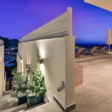 Luxury 5 Bedroom With Heated Infinity Pool & Amazing Sea Views * קס