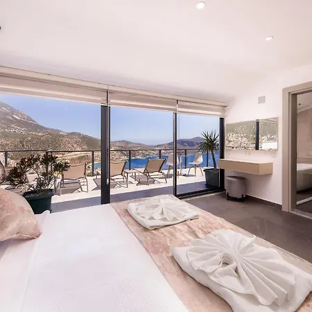 ヴィラ Luxury 5 Bedroom With Heated Infinity Pool & Amazing Sea Views