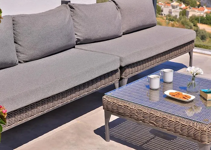 Luxury 5 Bedroom With Heated Infinity Pool & Amazing Sea Views Villa *