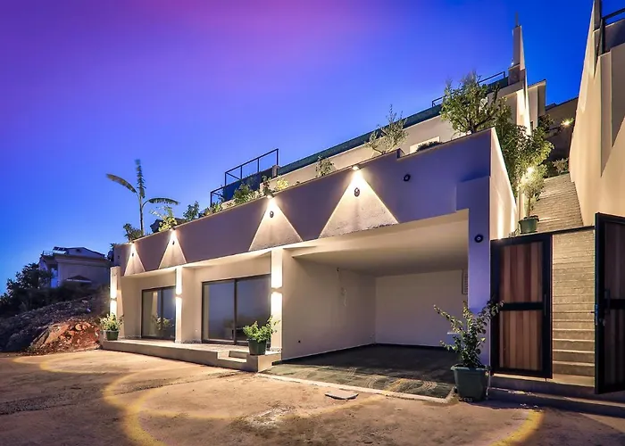 Luxury 5 Bedroom With Heated Infinity Pool & Amazing Sea Views Kas