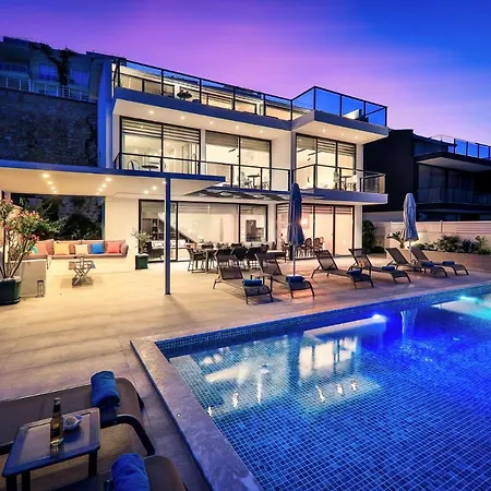 Villa Luxury 5 Bedroom With Heated Infinity Pool & Amazing Sea Views