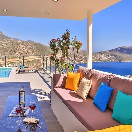 Luxury 5 Bedroom With Heated Infinity Pool & Amazing Sea Views Kas