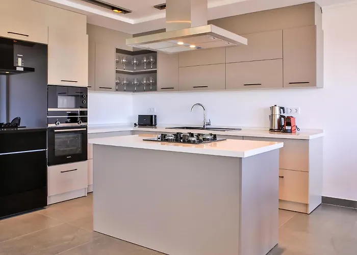 Luxury 5 Bedroom With Heated Infinity Pool & Amazing Sea Views Kaş