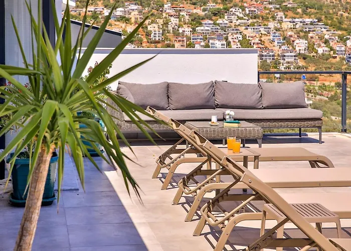 Vila Luxury 5 Bedroom With Heated Infinity Pool & Amazing Sea Views *