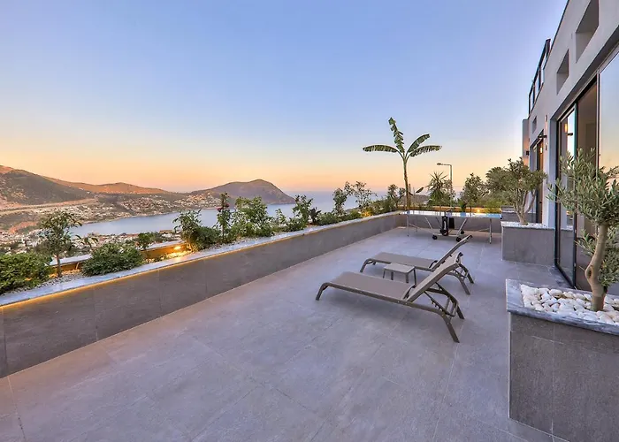 Vila Luxury 5 Bedroom With Heated Infinity Pool & Amazing Sea Views Kaş