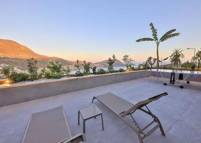 Luxury 5 Bedroom With Heated Infinity Pool & Amazing Sea Views Vila *